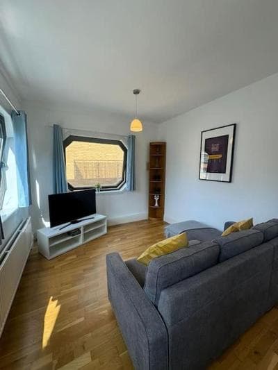 Heart of Waterloo - Luxury Flat