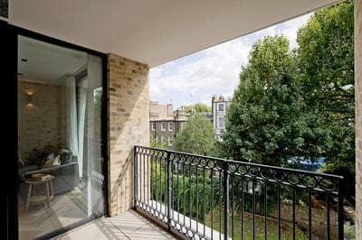 Elegant Apartments Kensington with Private Balcony