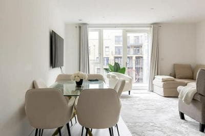 Cosy and Spacious 1 bedroom flat close to Heathrow