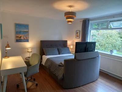 Oceans 7 Beach Flat