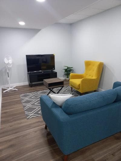 Luxury 1 Bedroom Basement Suite