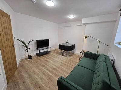 Modern Elegant Garden Apartment near Tufnell Park Station - Quick Links to Central London
