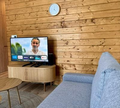 Lovely 1-bedroom vacation home with free parking