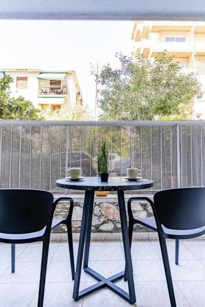 Bright and Stylish Apartment in Palaio faliro