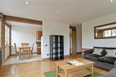 Your 2BR Shoreditch Flat