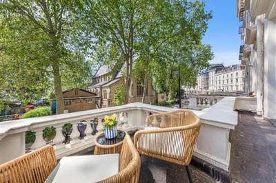 1 Bed Flat in Pimlico - check profile