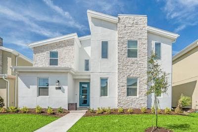 Luxurious 9 bed/5 bath home with Free pool heat