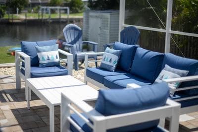 House With A Boat - Boat, Heated Pool, SUP Boards