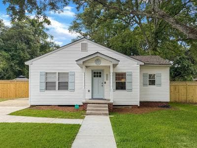 Walk2Beach Pets FastWiFi BlackStone Private Yard Washer and