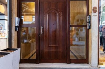 Mila Hidden GEM Apart in Kolonaki with backyard