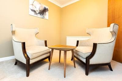Centrally located 5BR Flat wParking, Maida Vale