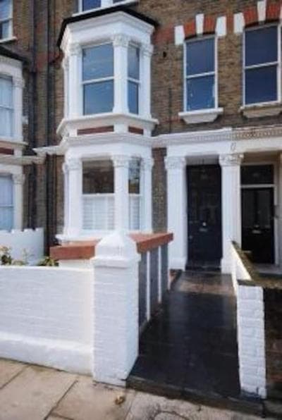 Charming 2BR flat with a garden