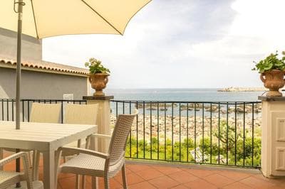 Wohnung In Riposto Mit Terrasse