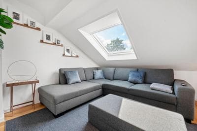 BackHome - BUSINESS&FAMILY - Parken, 3-Zimmer, SmartTV, Balkon, Waschmaschine, ruhige Stadtrand-Lage, Netflix, 60qm, 24h Checkin