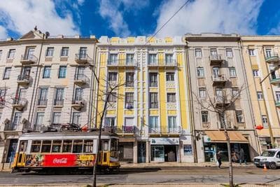 Elegant 2BR + Gourmet Kitchen | Mid-Term Lisbon