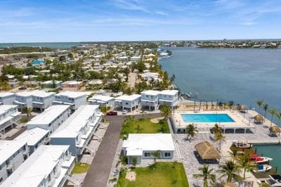 Ocean Isles Mackeral Row