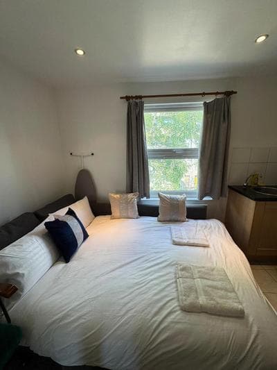 Flat 6 in acton