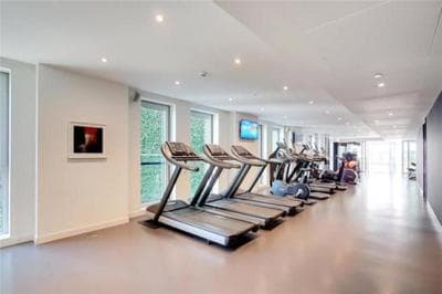 Stunning London city view large 1 bed apt