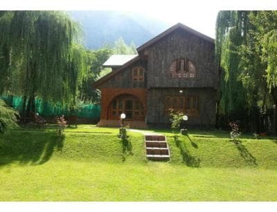 Mala Castle Cottages and Hotel, Pahalgam