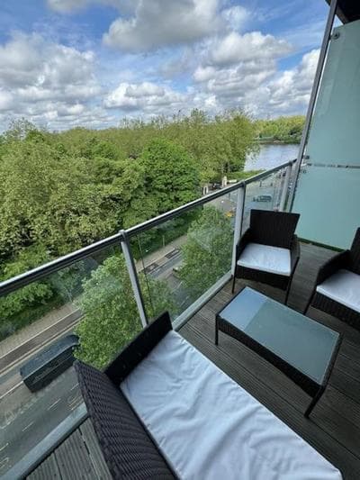 River and Park Views Private apartment