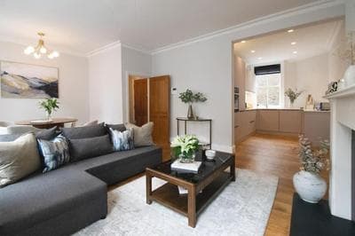 Charming 2Bed Home in the City Center