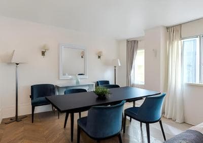 Park St Mayfair 2BR Flat