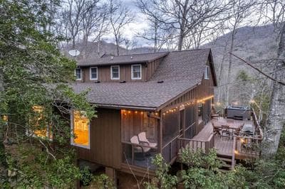 Deer Creek Lodge