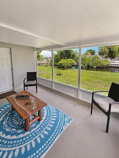 Dockside Delight Waterfront Gulf Access 4 mins to Beach