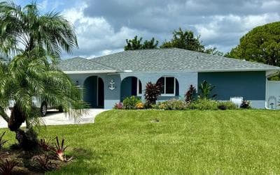 Alamander Beach House