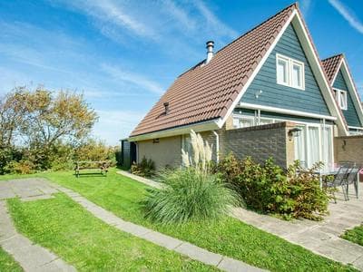 Callantsogervaart 3-8 home near Beach