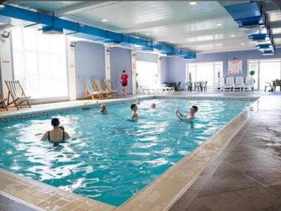 Beautiful Chalet in Clarach Bay Holiday Village