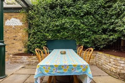 Battersea Park 3 Bedroom Residence
