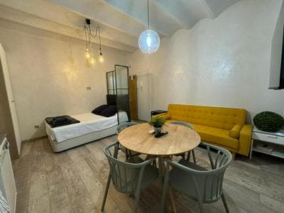 AMA MADRID Santa Ana