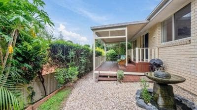 Hillview - Pet Friendly, Telsa Charger, Sleeps 6