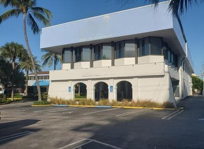 Beachfront Studio Suite - Private Beach Access - Perfect for Couples