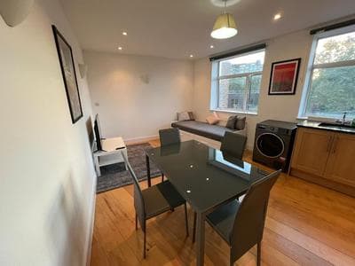 Nice 2bed Flat 10min to Oxford Circus