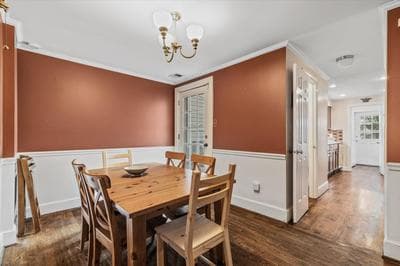 Old Town Getaway - 3-BR in Perfect Location