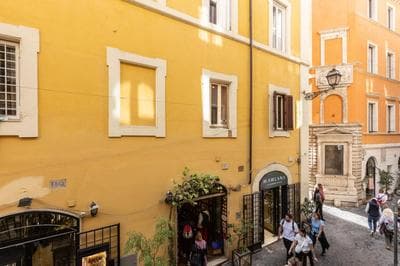 Palazzo De Mochis by Rental in Rome