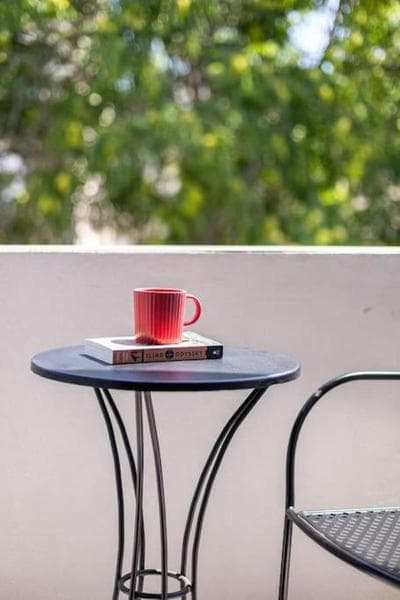 The Meta Stay - Rooftop Access Downtown Spot