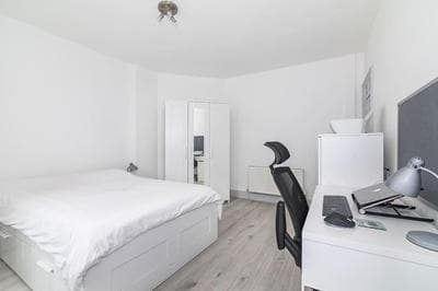Chiswick London Apartment