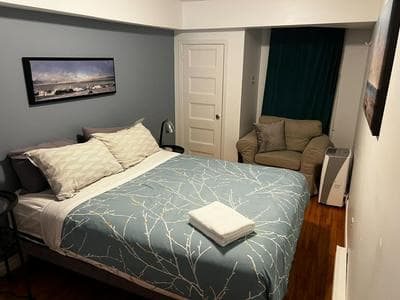 Inglis Heritage Cozy 2-Bedroom near Waterfront & Dining, Unit D