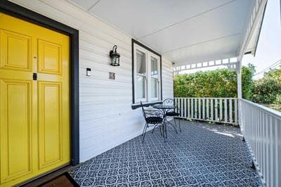 James Cottage - Close to CBD, Charm Awaits