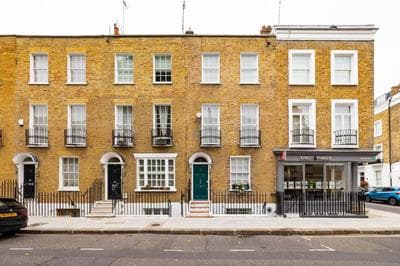The Impressionists Fireplace – 3 Bedroom Home in Chelsea