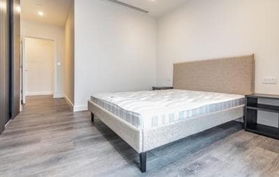 Skyline Views 1 Bed Apartment Sleeps 2
