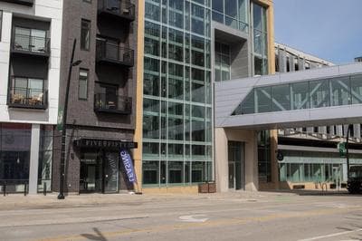 Modern Studio Apt with Skywalk to Fiserv, Rooftop, and Parking