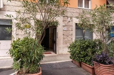 Delia's Vatican House Near St Peter's