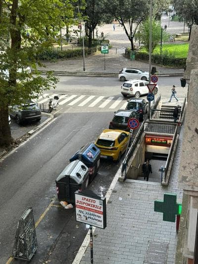 ROMA Softrooms zona San Giovanni METRO' a 1 minuto