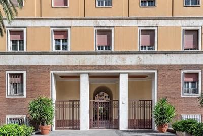 Apt ristrutturato a Palazzo Federici Piazza Bologna