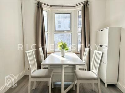 Spacious 2-Bedroom Home, Garden and Amenities