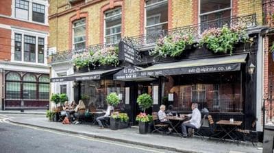 Large Luxury Mayfair Home with Roof Top Sleeps 6